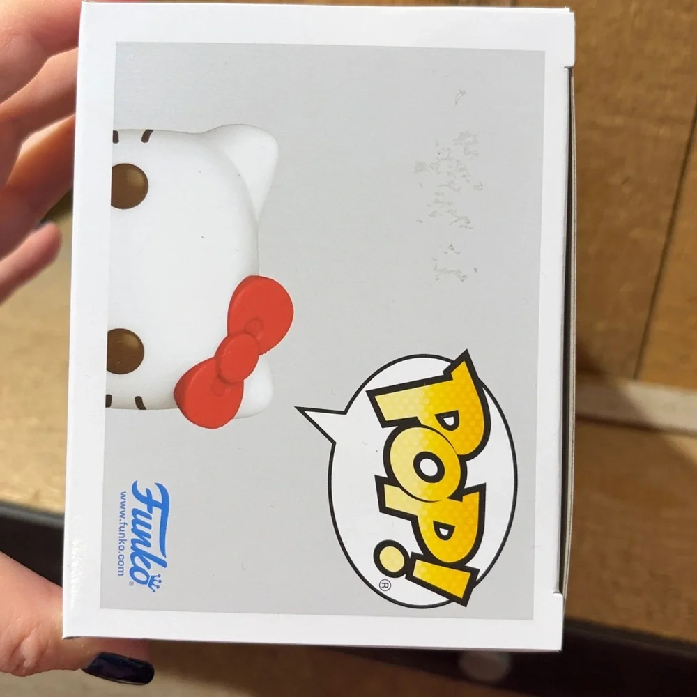 Funko Pop Hello Kitty Vinyl Figure with Red Bow - Picture 2 of 3